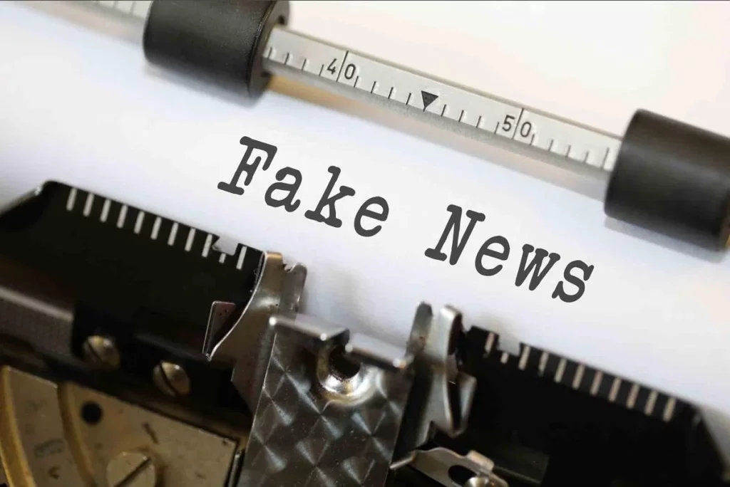 Genesi e diffusione delle fake news: inferenza, manipolazione, paradosso