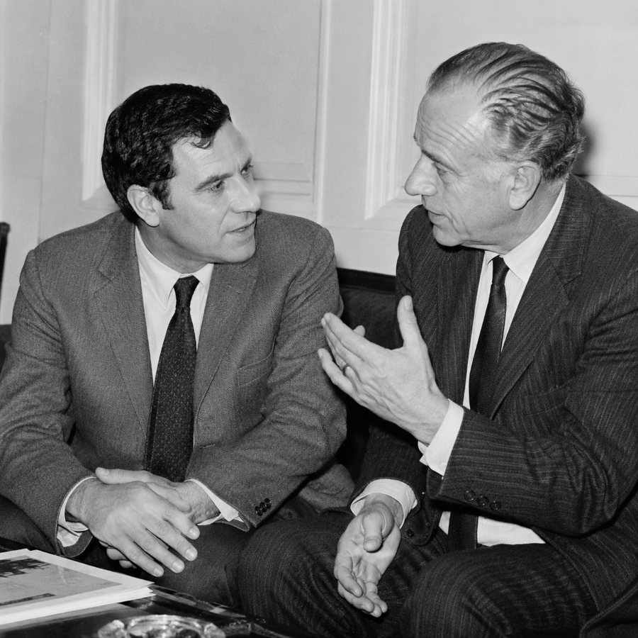 La fiesta permanente. Neil Postman fue alumno de McLuhan. Lo entendía mejor que nadie. Y por eso lo corrigió.
